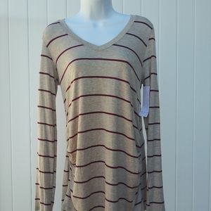 Juniper Ln  Maternity Shirt Top Long Sleeves